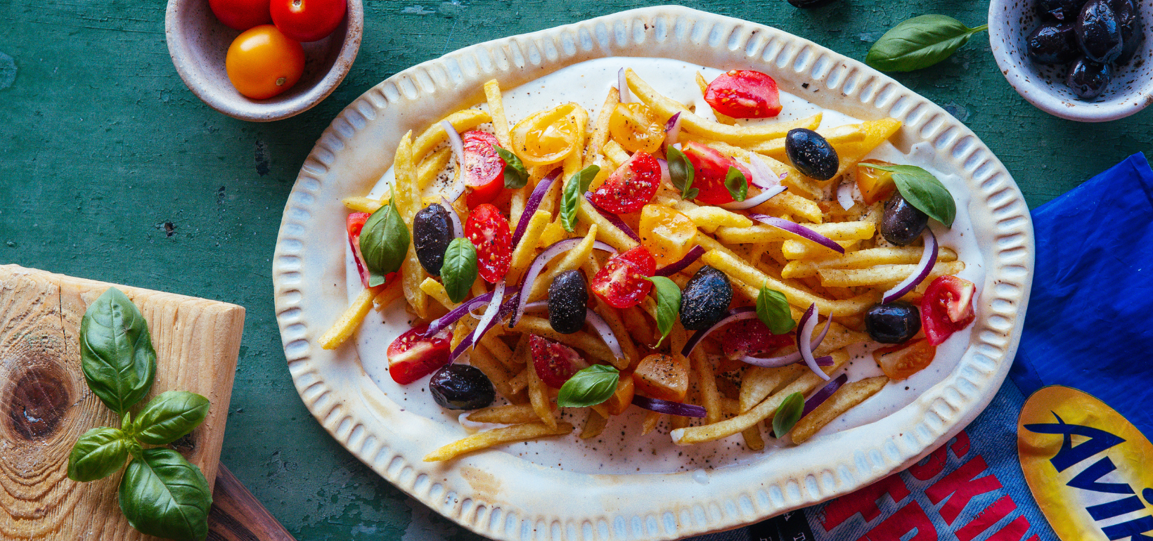 Skinny Fries na sosie czosnkowym po śródziemnomorsku
