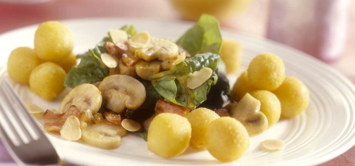 Bramborové krokety se špenátovým salátem